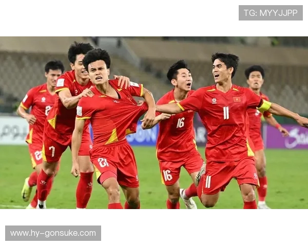 越南点球大战胜韩国夺季军 阮庭北助攻染红