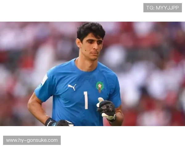 西班牙五级队派七旬门神登场致敬